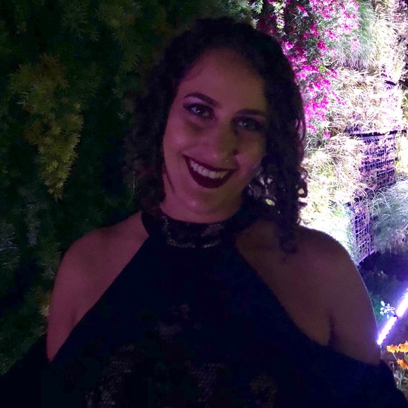 Meet your Posher, Jackie - Picture 1 of 1